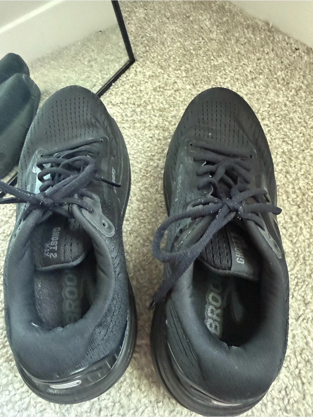 Brooks Womens Ghost Max 2 Running Shoes US 8.5 Wide Black Athletic